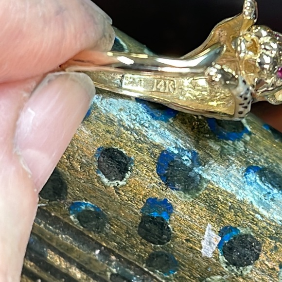 14k Ruby Eyed - Enamel panther Ring - Picture 6 of 9